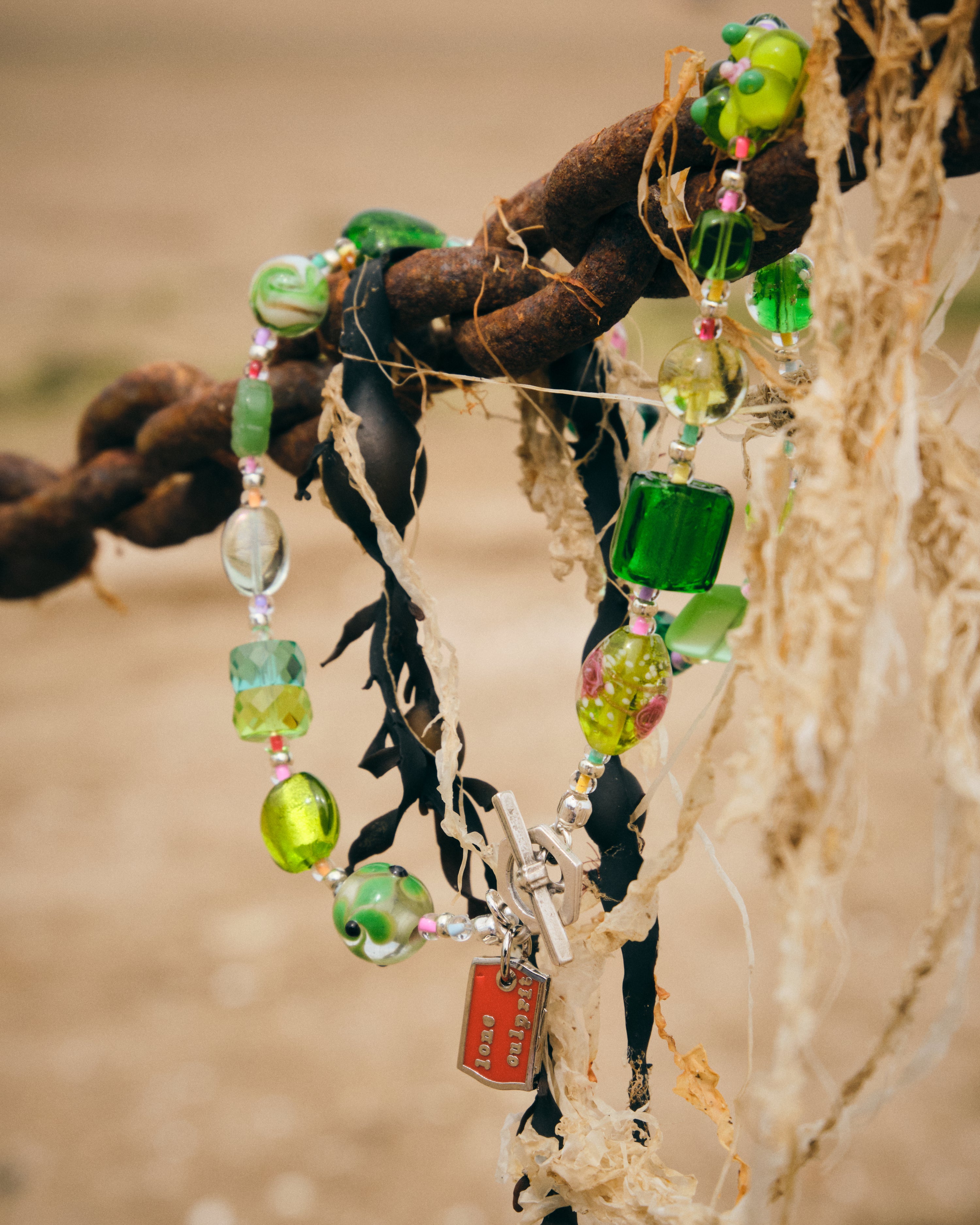 BEADS TO BEACH IN